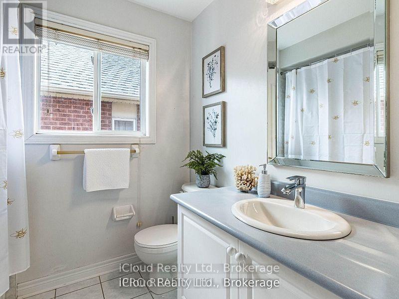 329 Ellwood Drive W, Caledon, Ontario  L7E 2G9 - Photo 31 - W12366869