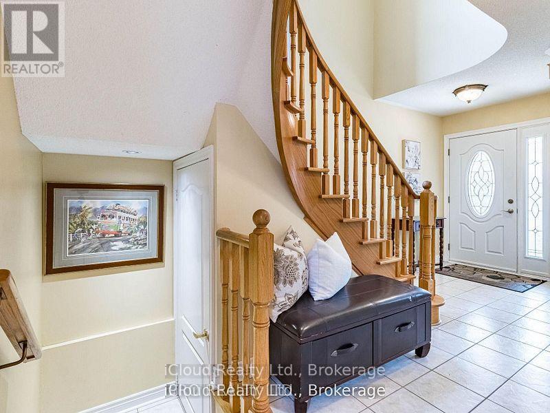 329 Ellwood Drive W, Caledon, Ontario  L7E 2G9 - Photo 7 - W12366869
