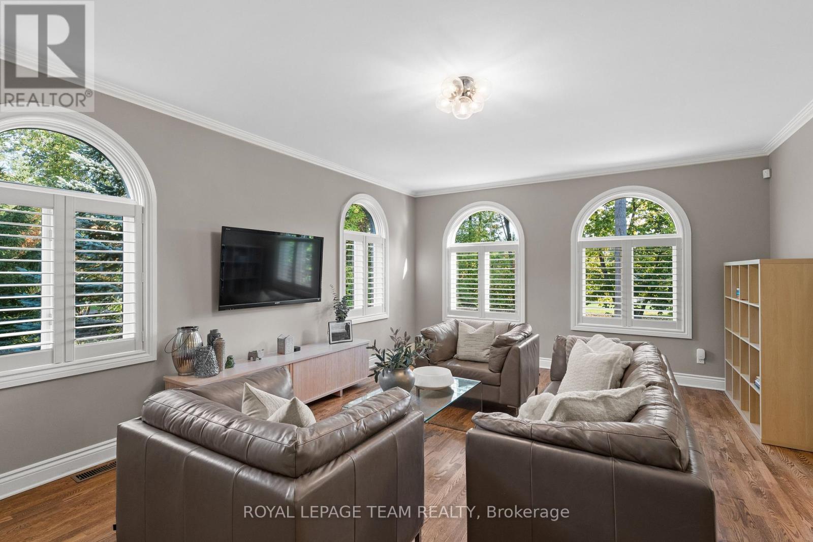 51 Marchvale Drive, Ottawa, Ontario  K2W 1C1 - Photo 10 - X12434552