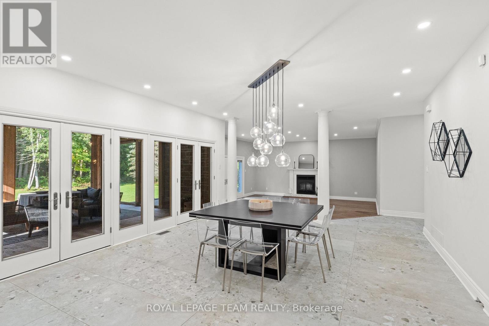 51 Marchvale Drive, Ottawa, Ontario  K2W 1C1 - Photo 18 - X12434552