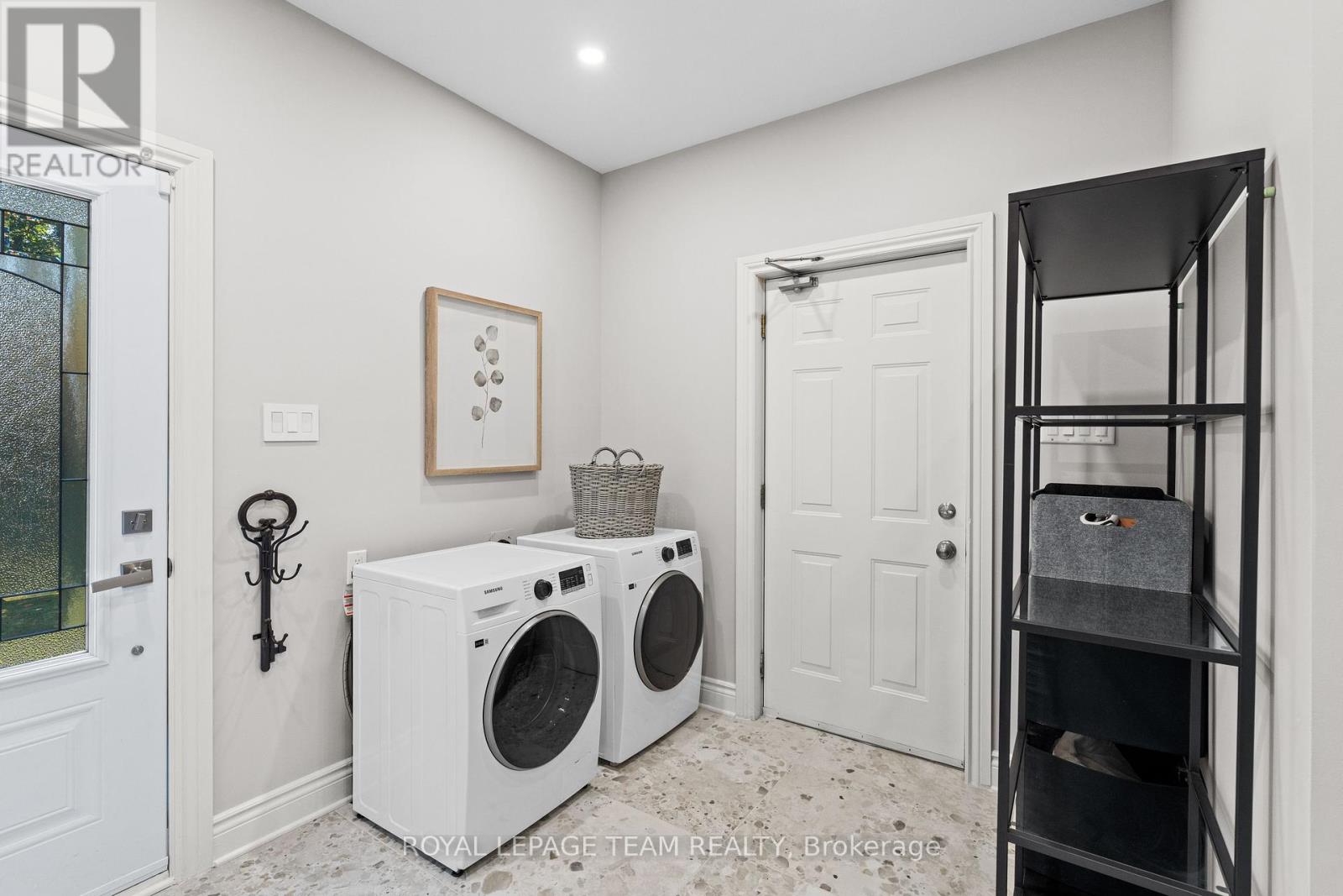 51 Marchvale Drive, Ottawa, Ontario  K2W 1C1 - Photo 21 - X12434552