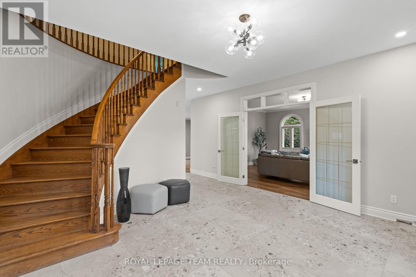 51 Marchvale Drive, Ottawa, Ontario  K2W 1C1 - Photo 22 - X12434552
