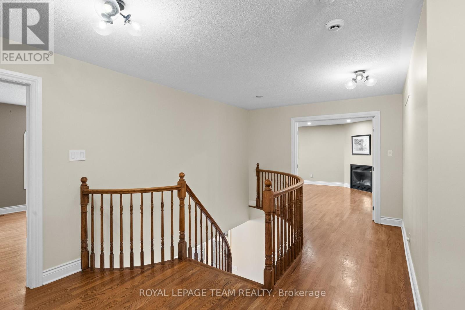 51 Marchvale Drive, Ottawa, Ontario  K2W 1C1 - Photo 23 - X12434552