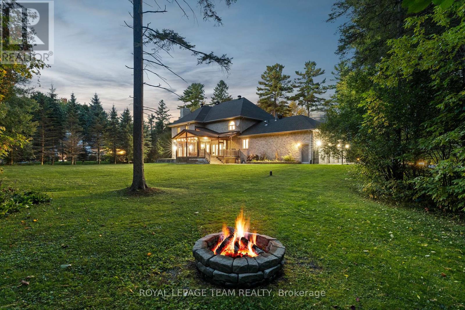 51 Marchvale Drive, Ottawa, Ontario  K2W 1C1 - Photo 34 - X12434552