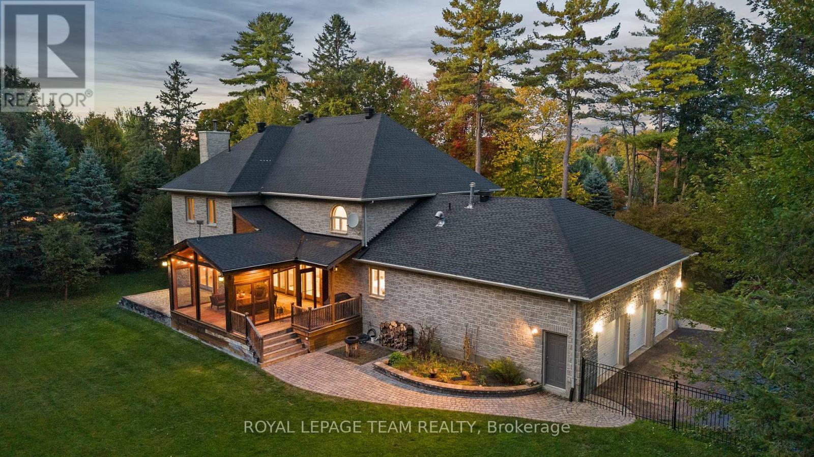 51 Marchvale Drive, Ottawa, Ontario  K2W 1C1 - Photo 36 - X12434552