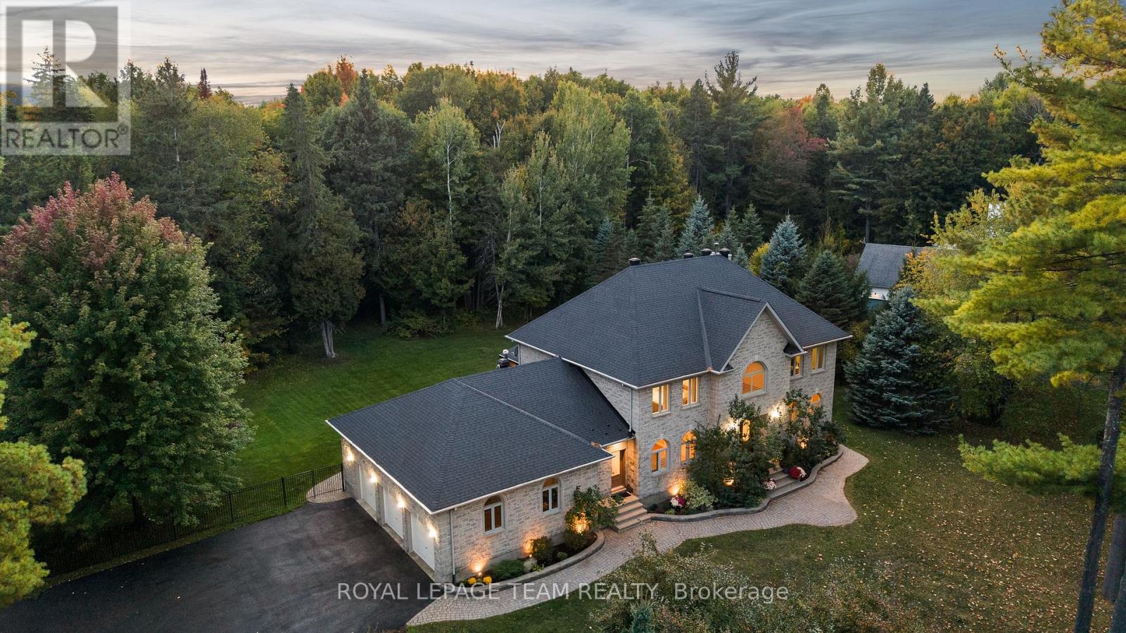 51 Marchvale Drive, Ottawa, Ontario  K2W 1C1 - Photo 37 - X12434552