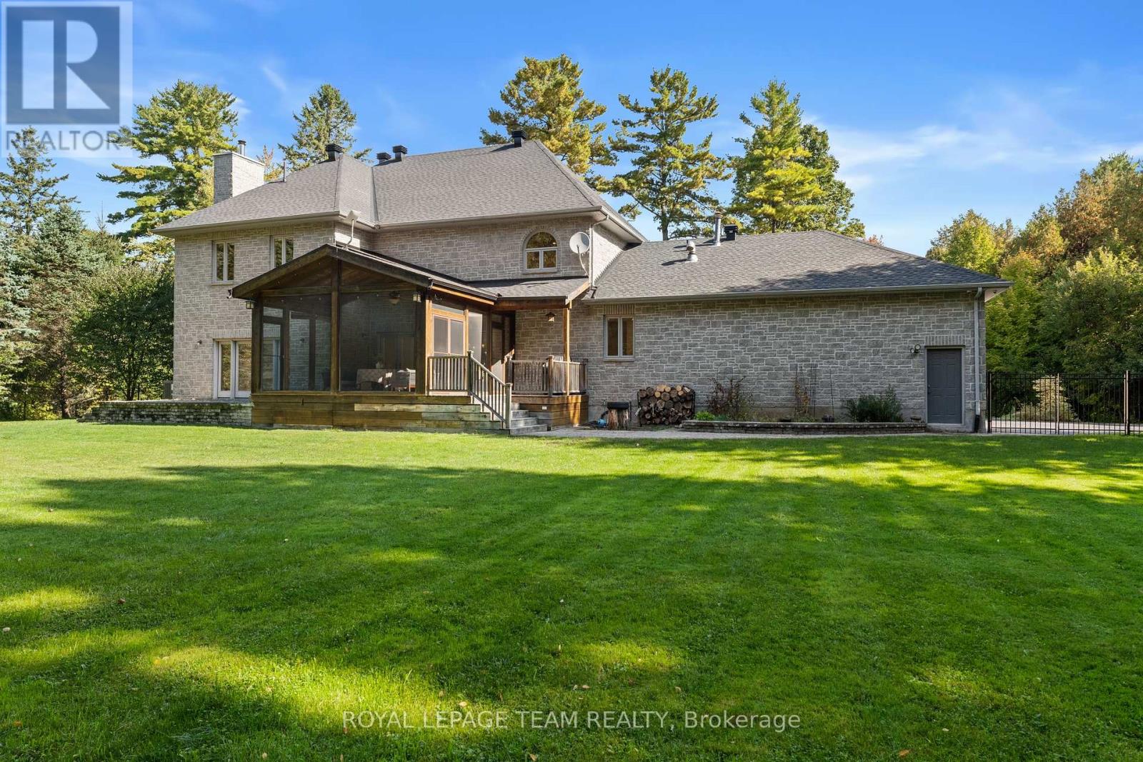 51 Marchvale Drive, Ottawa, Ontario  K2W 1C1 - Photo 38 - X12434552