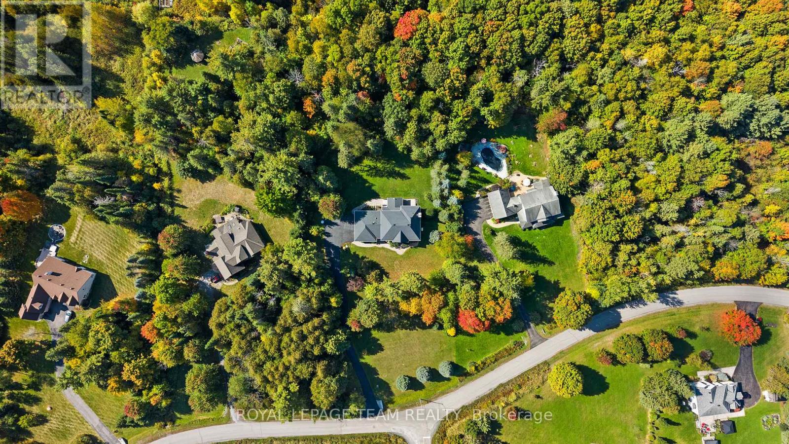 51 Marchvale Drive, Ottawa, Ontario  K2W 1C1 - Photo 41 - X12434552