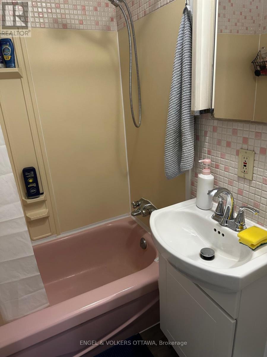 85 Waverley Street E, Ottawa, Ontario  K2P 0V1 - Photo 9 - X12434562