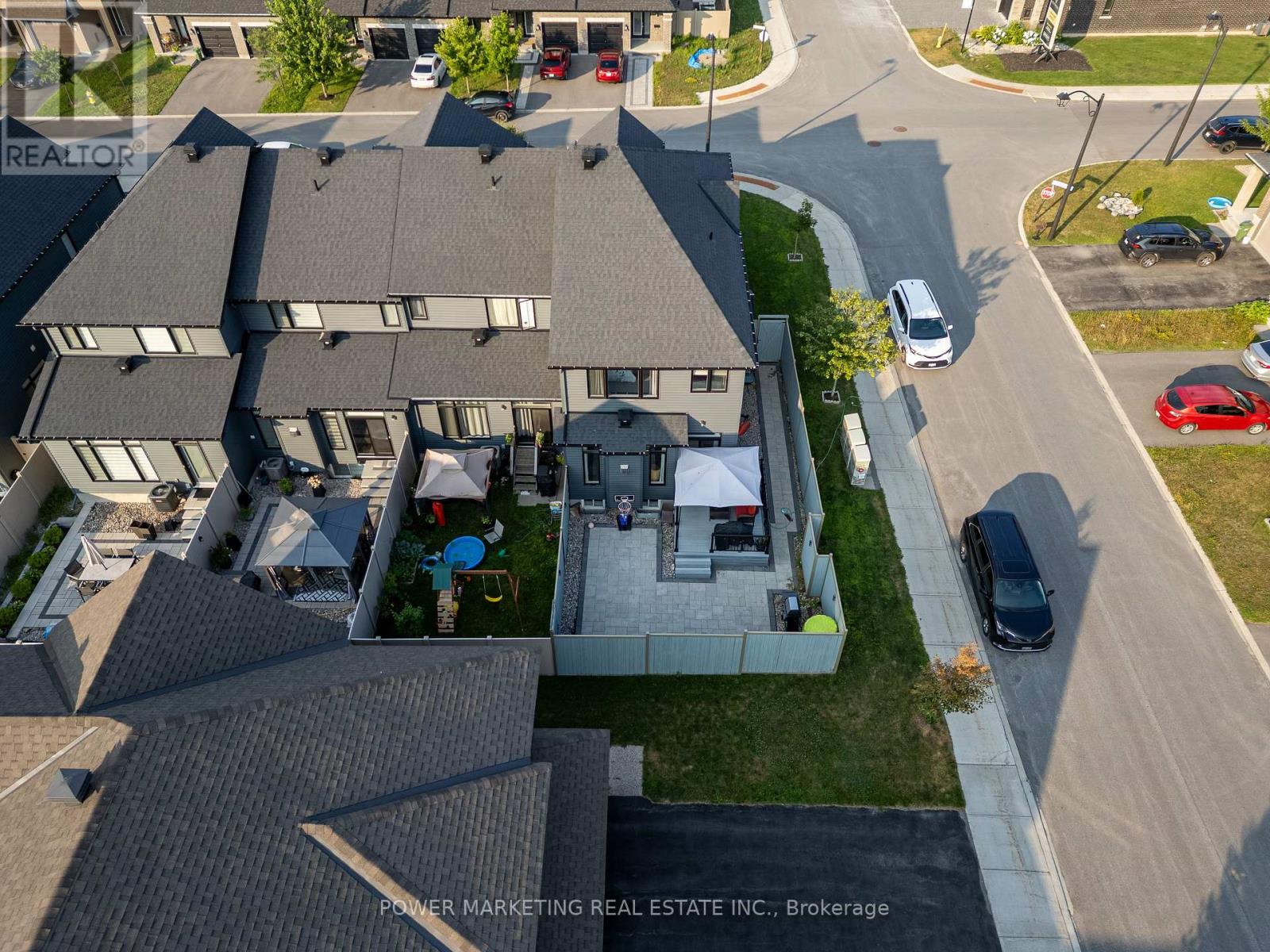 74 Finsbury Avenue, Ottawa, Ontario  K2S 2N8 - Photo 32 - X12434566