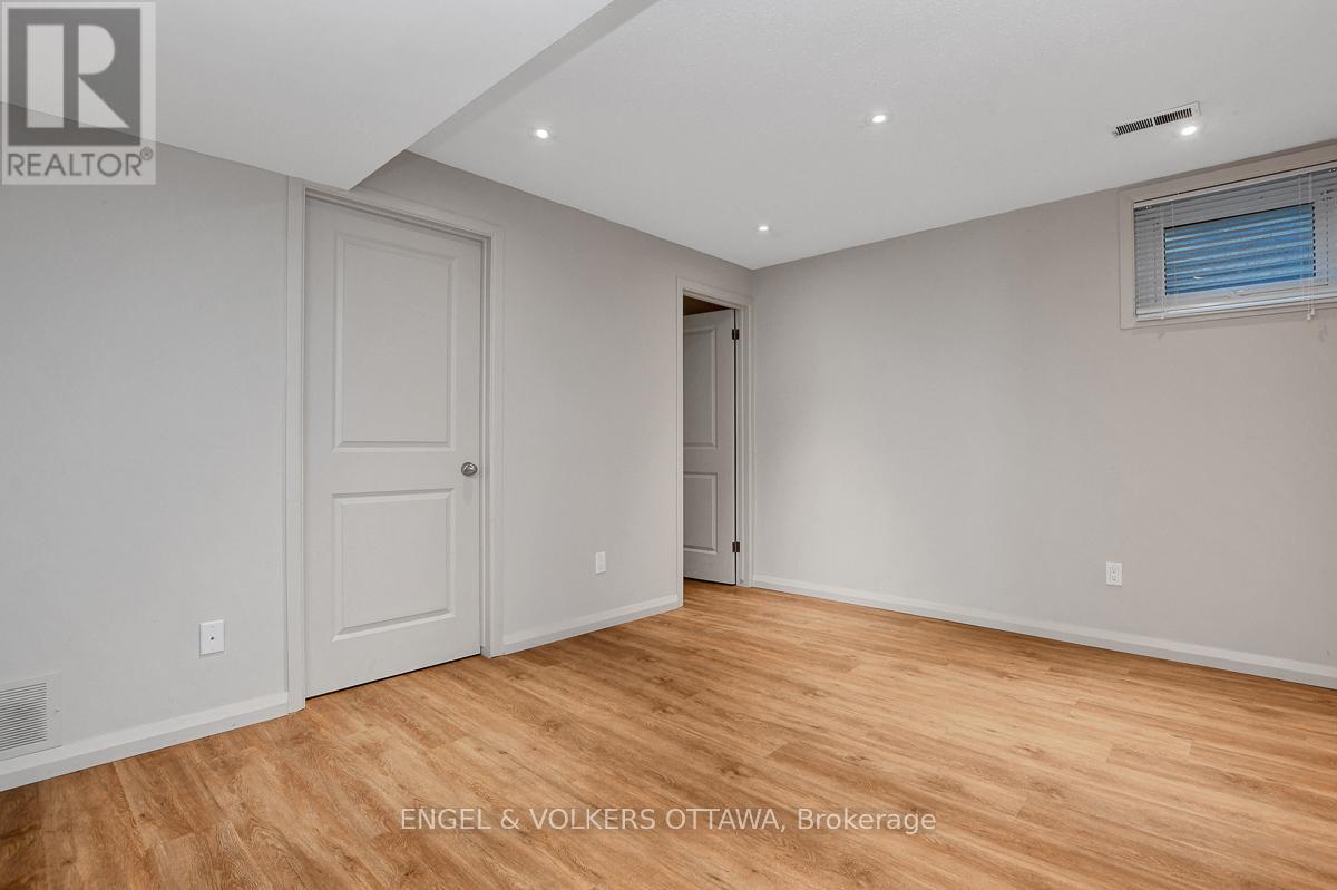 46 - 200 Owl Drive, Ottawa, Ontario  K1V 9P7 - Photo 5 - X12434590