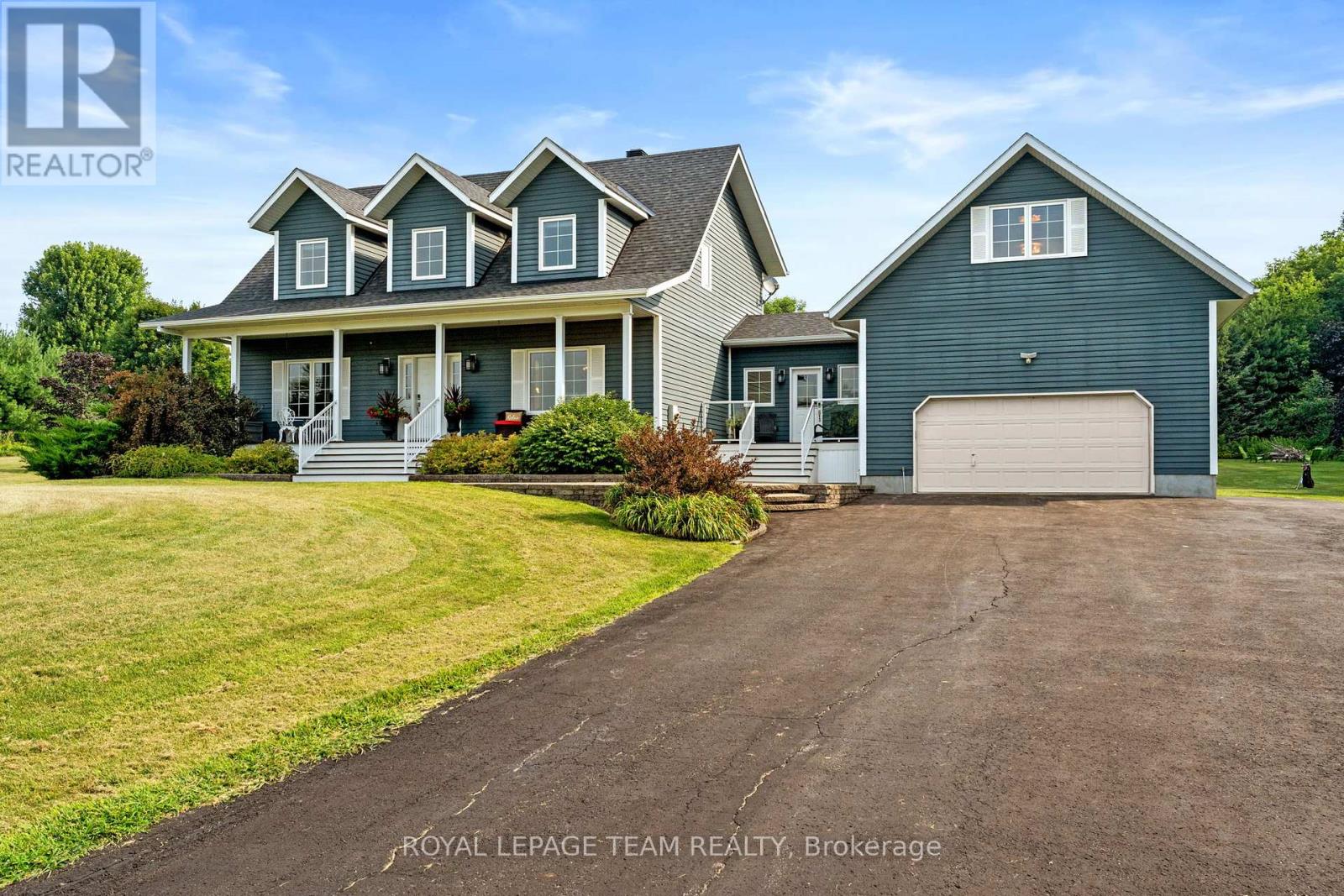 117 Lady Lochead Lane, Ottawa, Ontario  K0A 1L0 - Photo 4 - X12434608