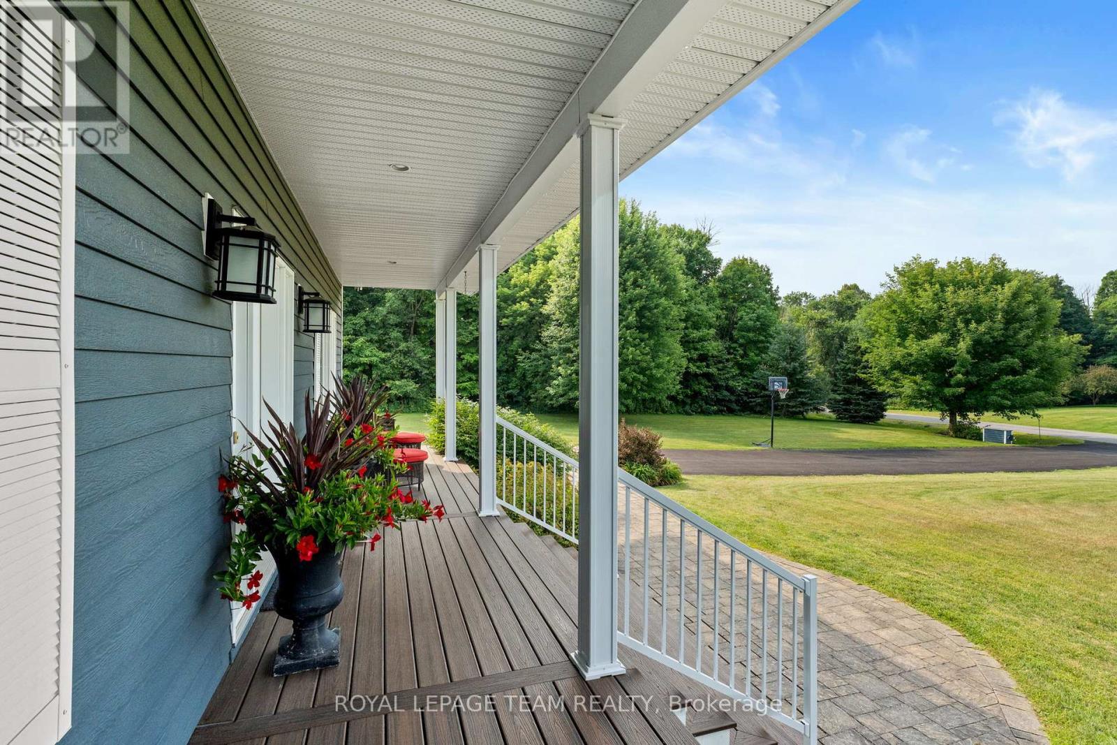 117 Lady Lochead Lane, Ottawa, Ontario  K0A 1L0 - Photo 5 - X12434608