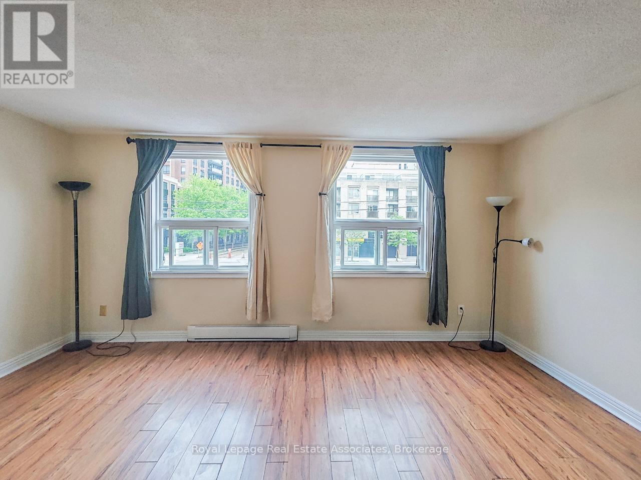 2ND FLR - 5130A DUNDAS STREET W, Toronto, Ontario