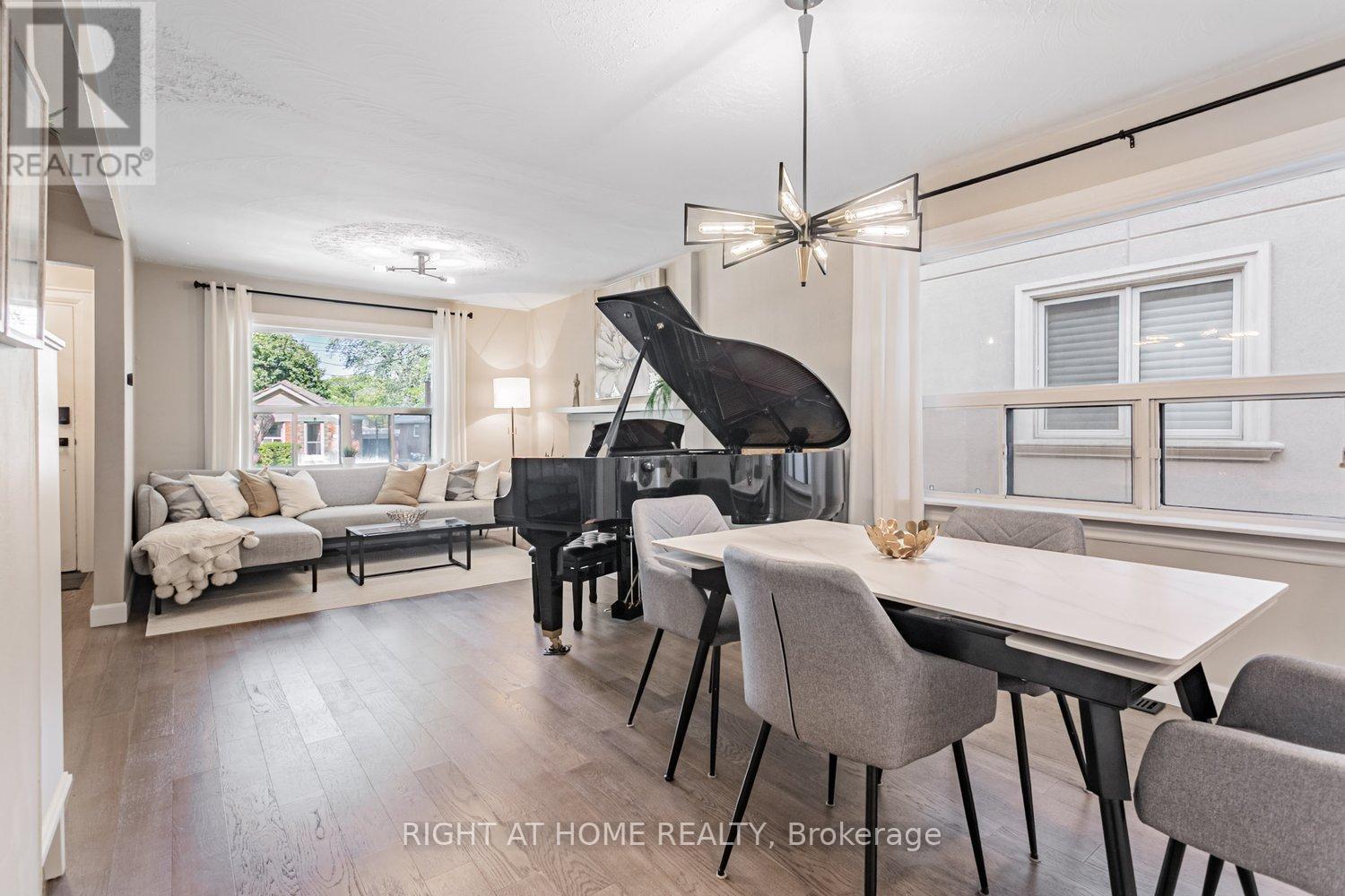 46 Clissold Road, Toronto, Ontario  M8Z 4T5 - Photo 10 - W12434427