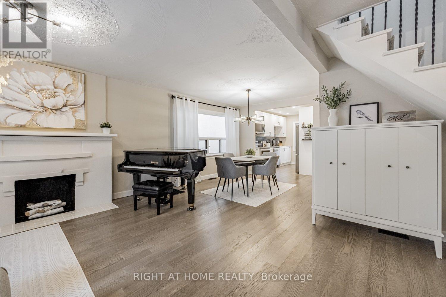 46 Clissold Road, Toronto, Ontario  M8Z 4T5 - Photo 29 - W12434427