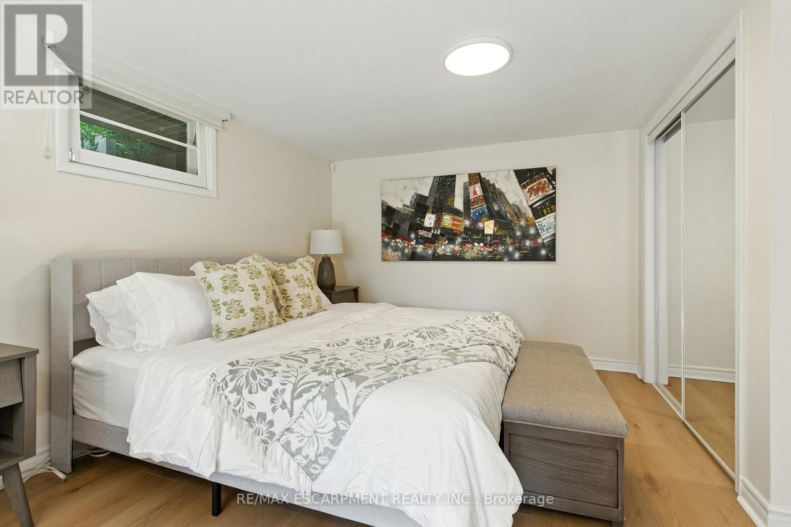 230 South Service Road, Mississauga, Ontario  L5G 2S1 - Photo 25 - W12434438
