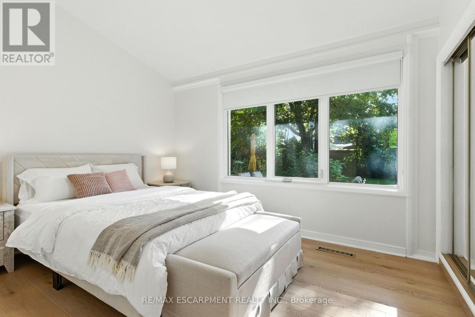 230 South Service Road, Mississauga, Ontario  L5G 2S1 - Photo 29 - W12434438