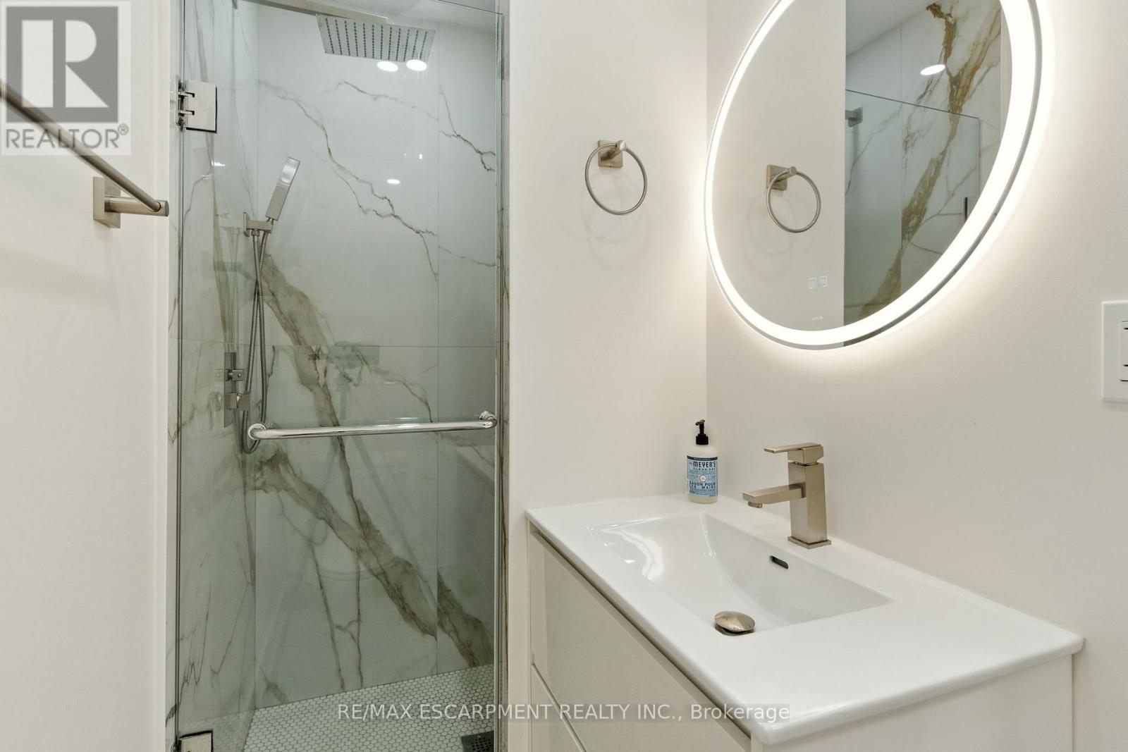 230 South Service Road, Mississauga, Ontario  L5G 2S1 - Photo 9 - W12434438