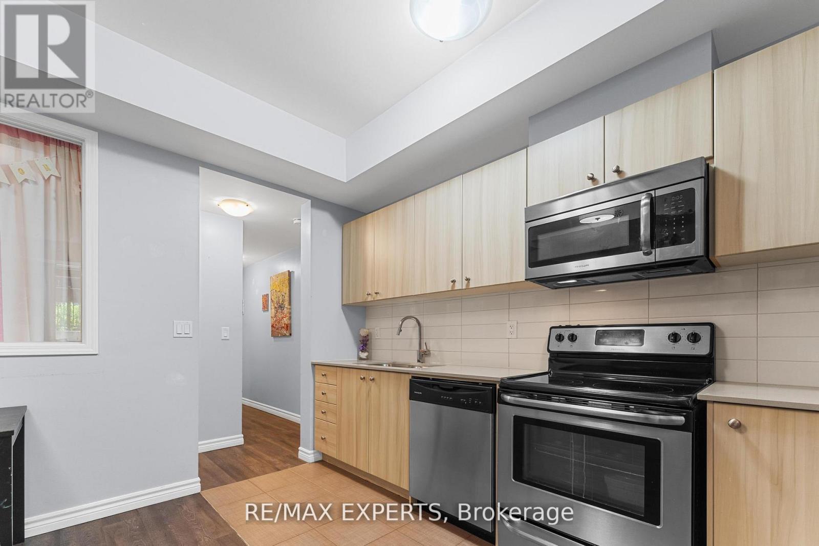 6 - 871 Wilson Avenue, Toronto, Ontario  M3K 1E6 - Photo 8 - W12434443