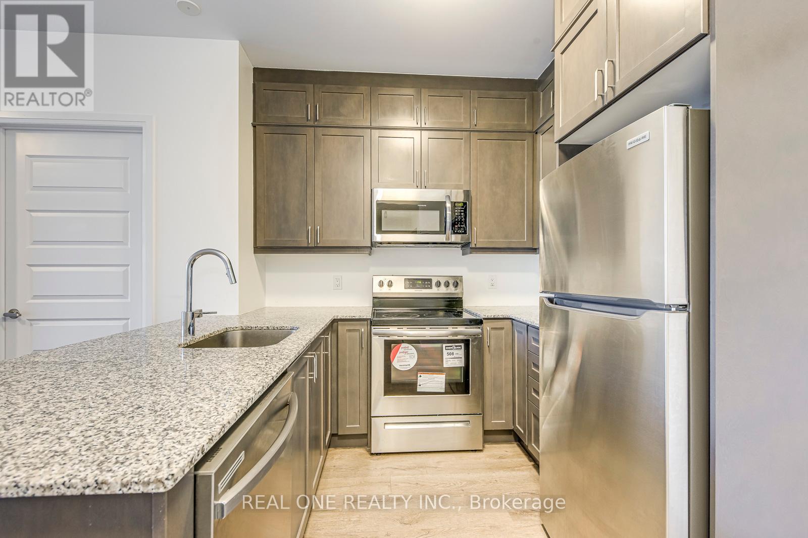 106 - 50 Kaitting Trail, Oakville, Ontario  L6M 5L3 - Photo 11 - W12434447