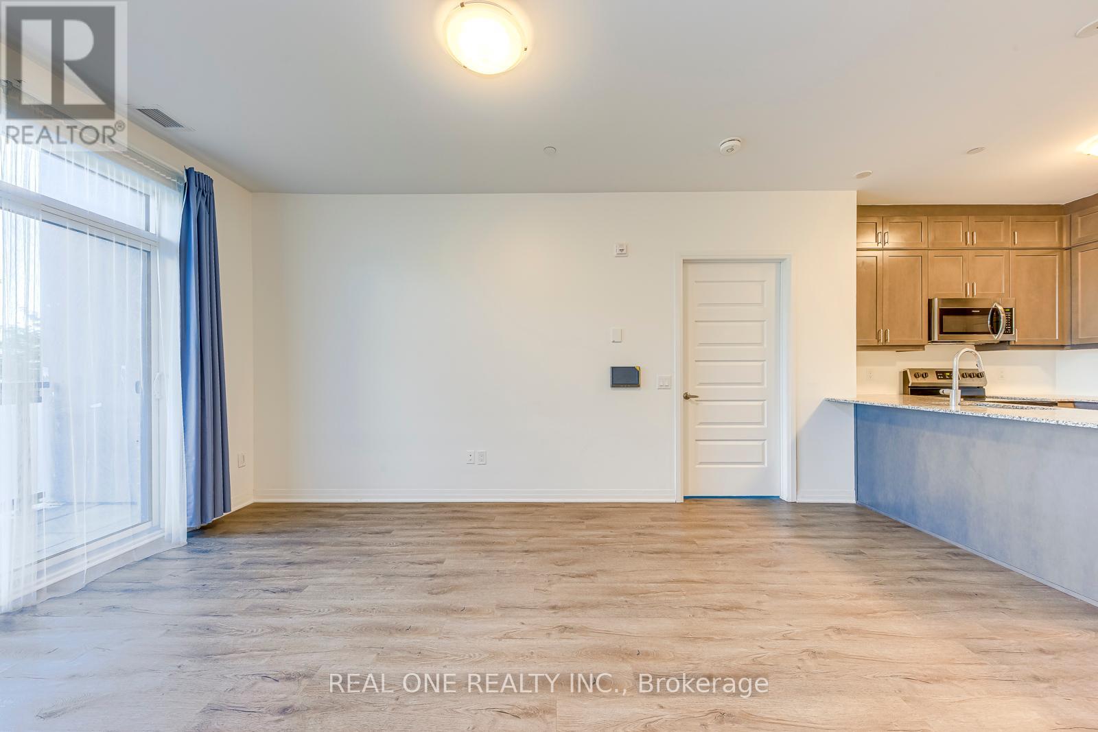 106 - 50 Kaitting Trail, Oakville, Ontario  L6M 5L3 - Photo 15 - W12434447
