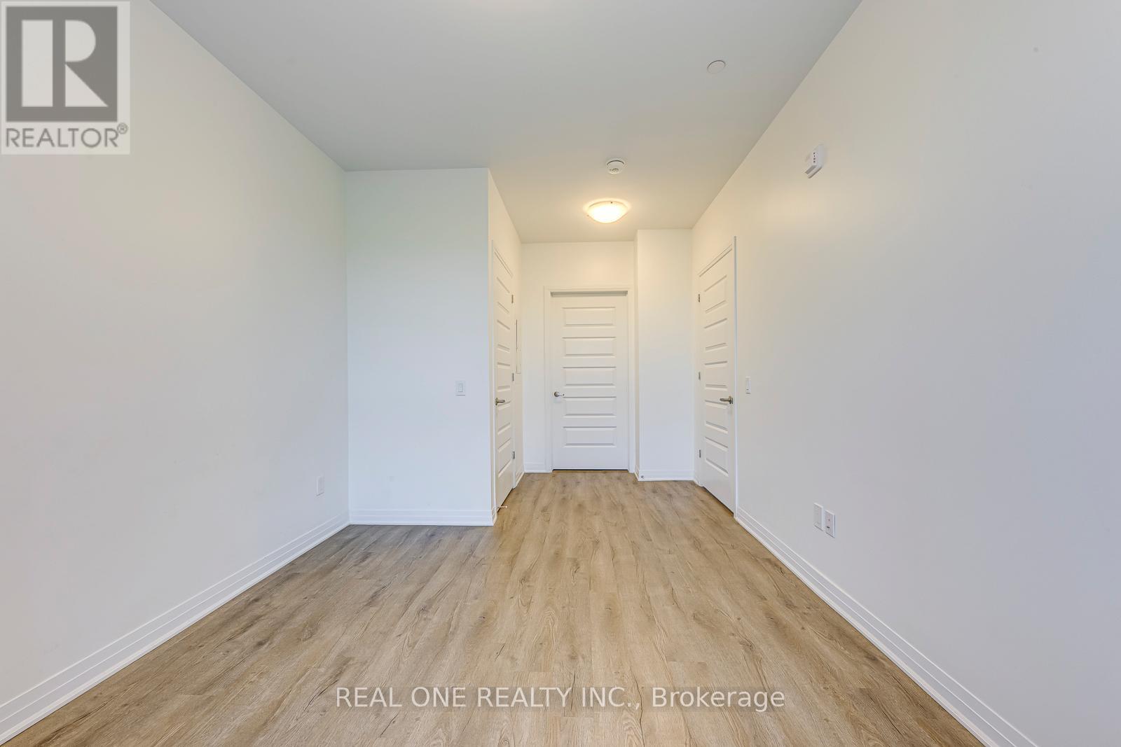 106 - 50 Kaitting Trail, Oakville, Ontario  L6M 5L3 - Photo 22 - W12434447