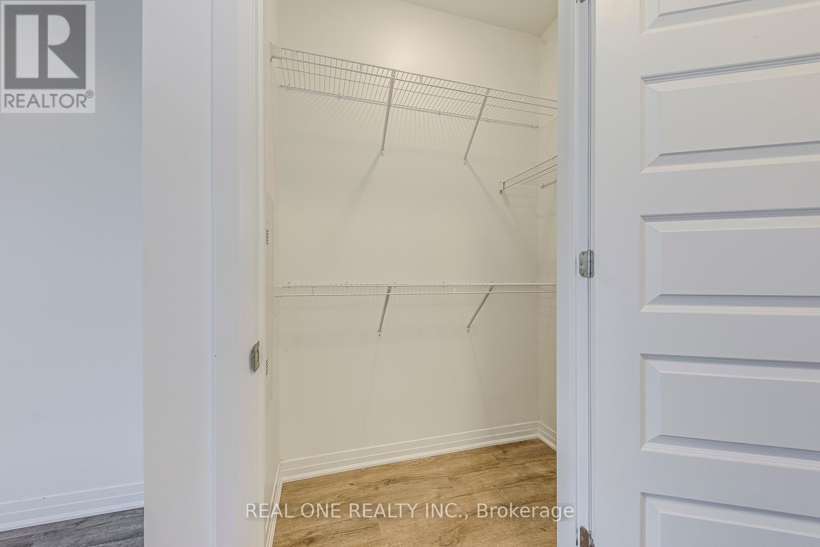 106 - 50 Kaitting Trail, Oakville, Ontario  L6M 5L3 - Photo 25 - W12434447