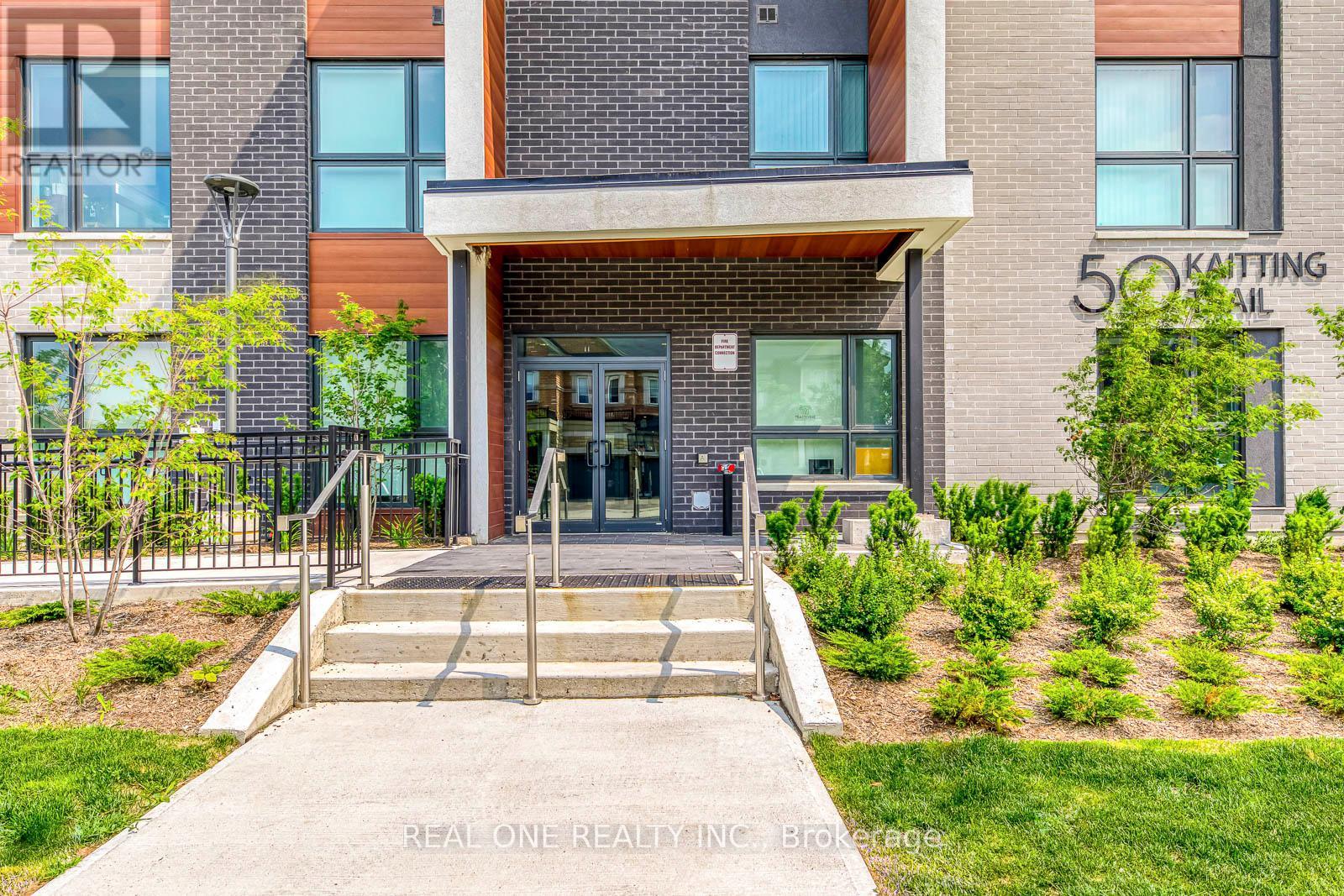 106 - 50 Kaitting Trail, Oakville, Ontario  L6M 5L3 - Photo 3 - W12434447
