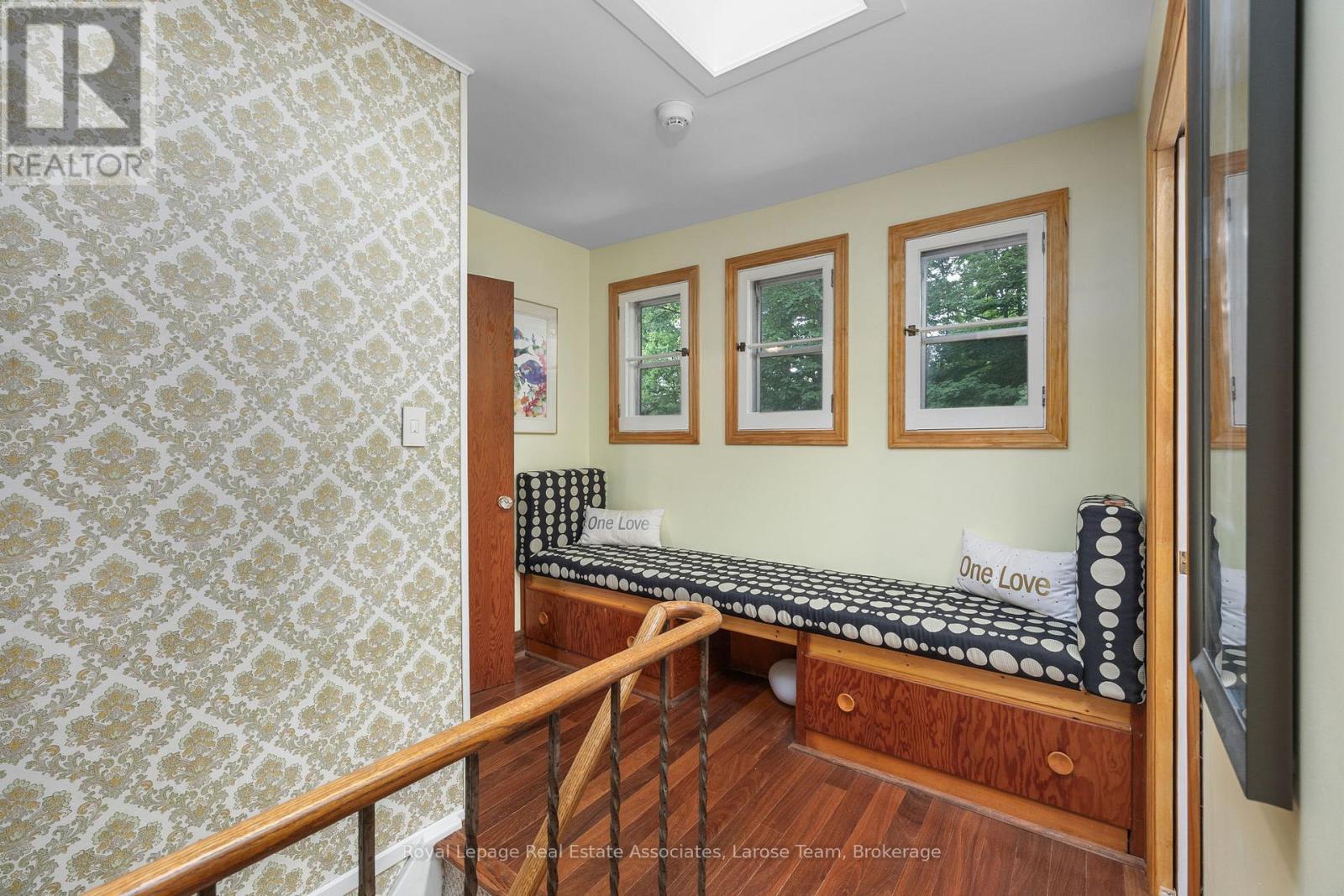 101 Mineola Road E, Mississauga, Ontario  L5G 2E6 - Photo 18 - W12434460