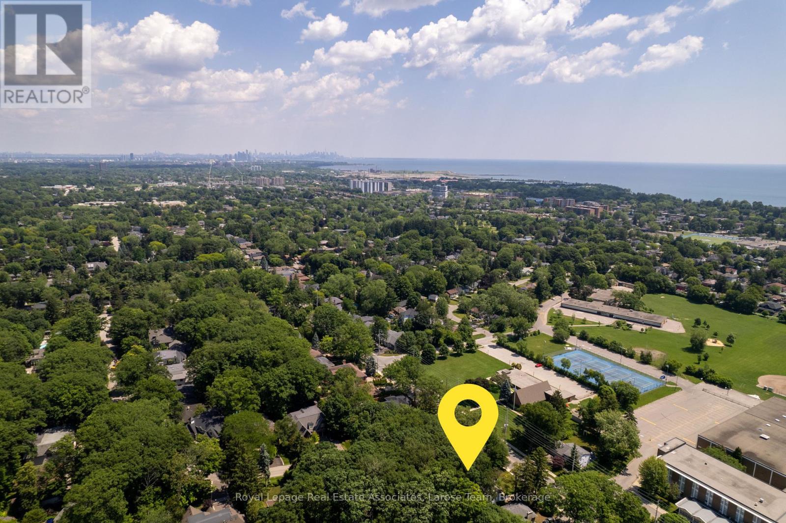 101 Mineola Road E, Mississauga, Ontario  L5G 2E6 - Photo 25 - W12434460