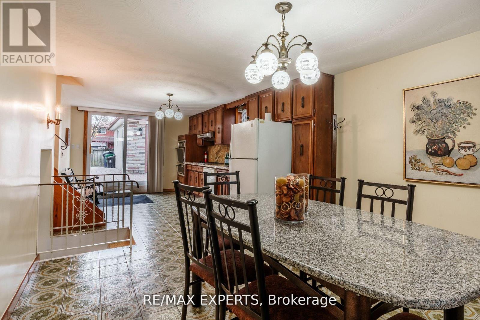 1 Creston Road, Toronto, Ontario  M6A 1H9 - Photo 30 - W12434461
