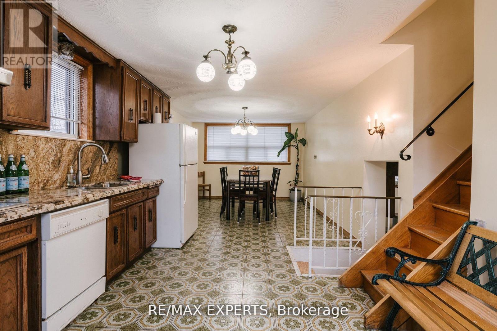 1 Creston Road, Toronto, Ontario  M6A 1H9 - Photo 31 - W12434461