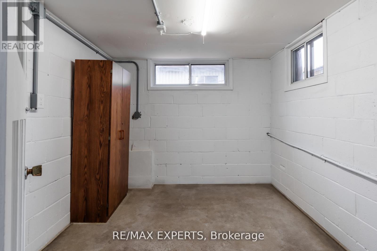 1 Creston Road, Toronto, Ontario  M6A 1H9 - Photo 37 - W12434461