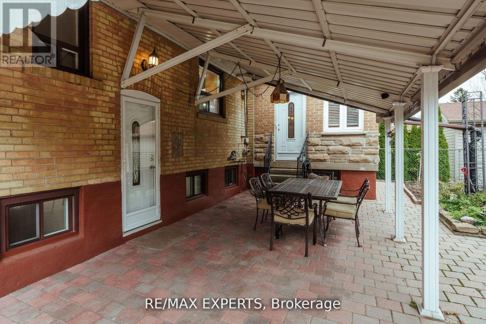1 Creston Road, Toronto, Ontario  M6A 1H9 - Photo 41 - W12434461