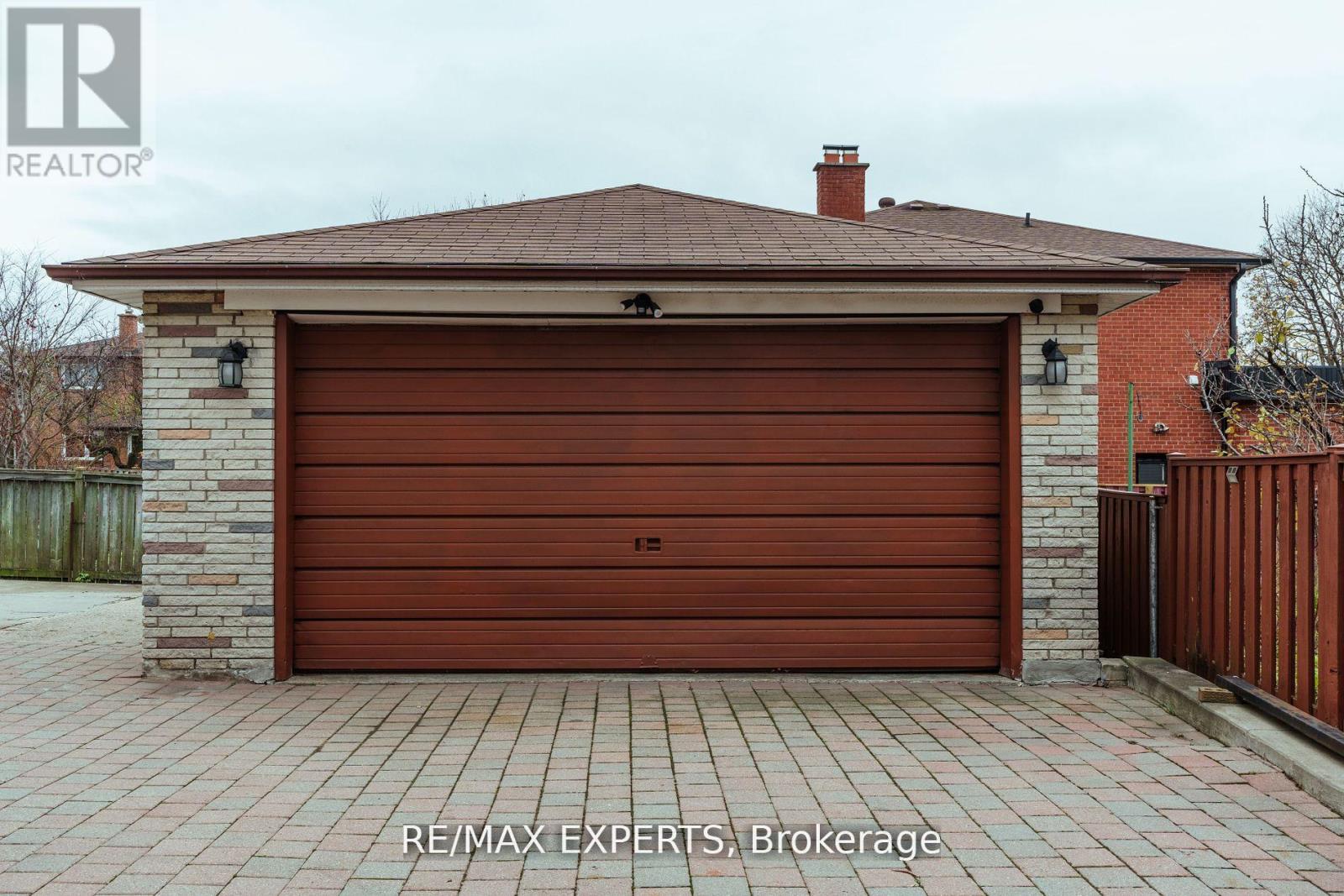 1 Creston Road, Toronto, Ontario  M6A 1H9 - Photo 45 - W12434461