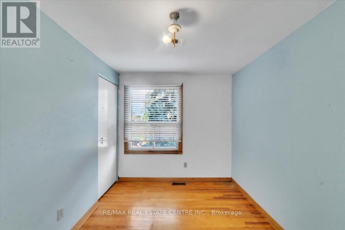 88 Sutherland Avenue, Brampton, Ontario  L6V 2H7 - Photo 20 - W12434466