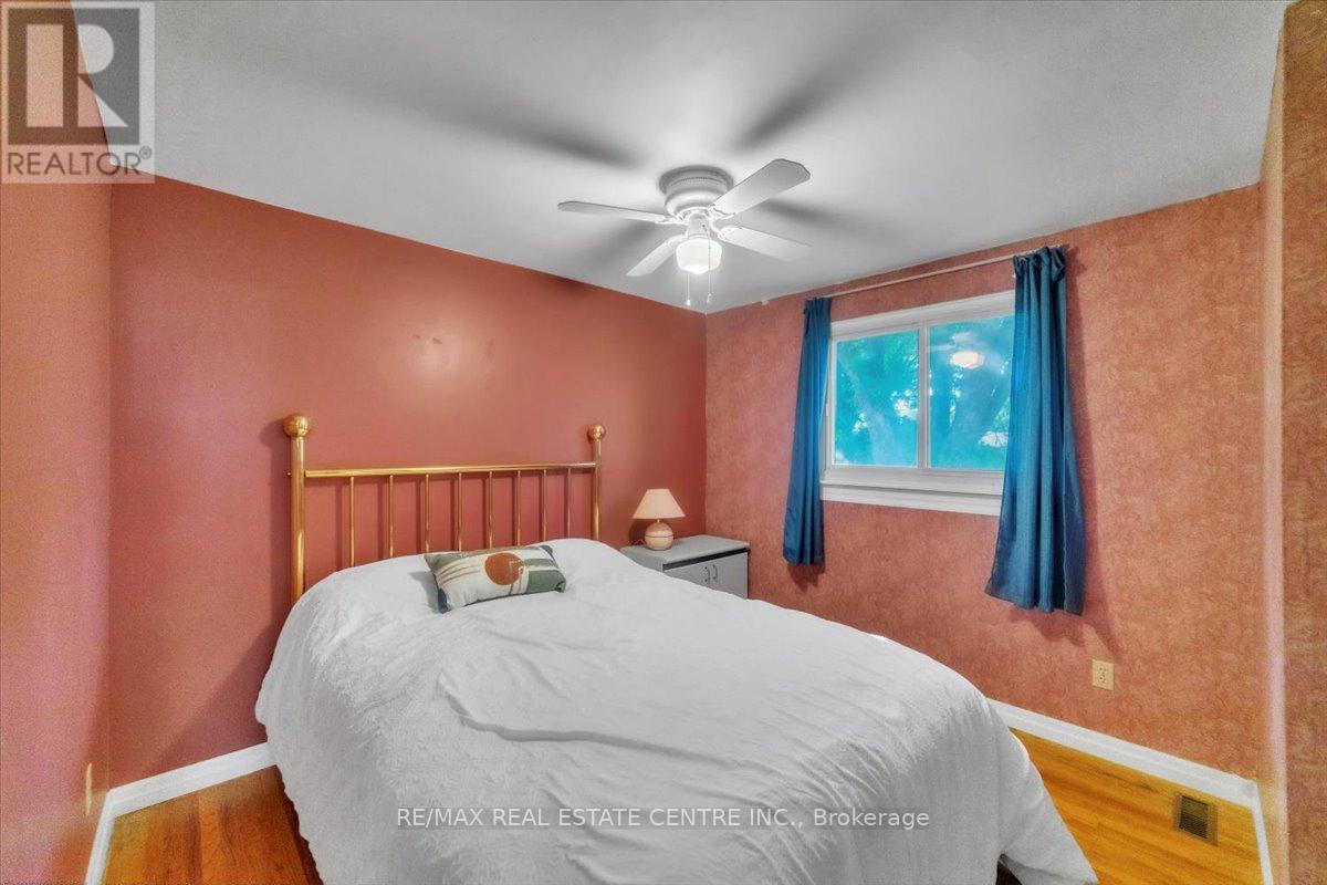 88 Sutherland Avenue, Brampton, Ontario  L6V 2H7 - Photo 27 - W12434466