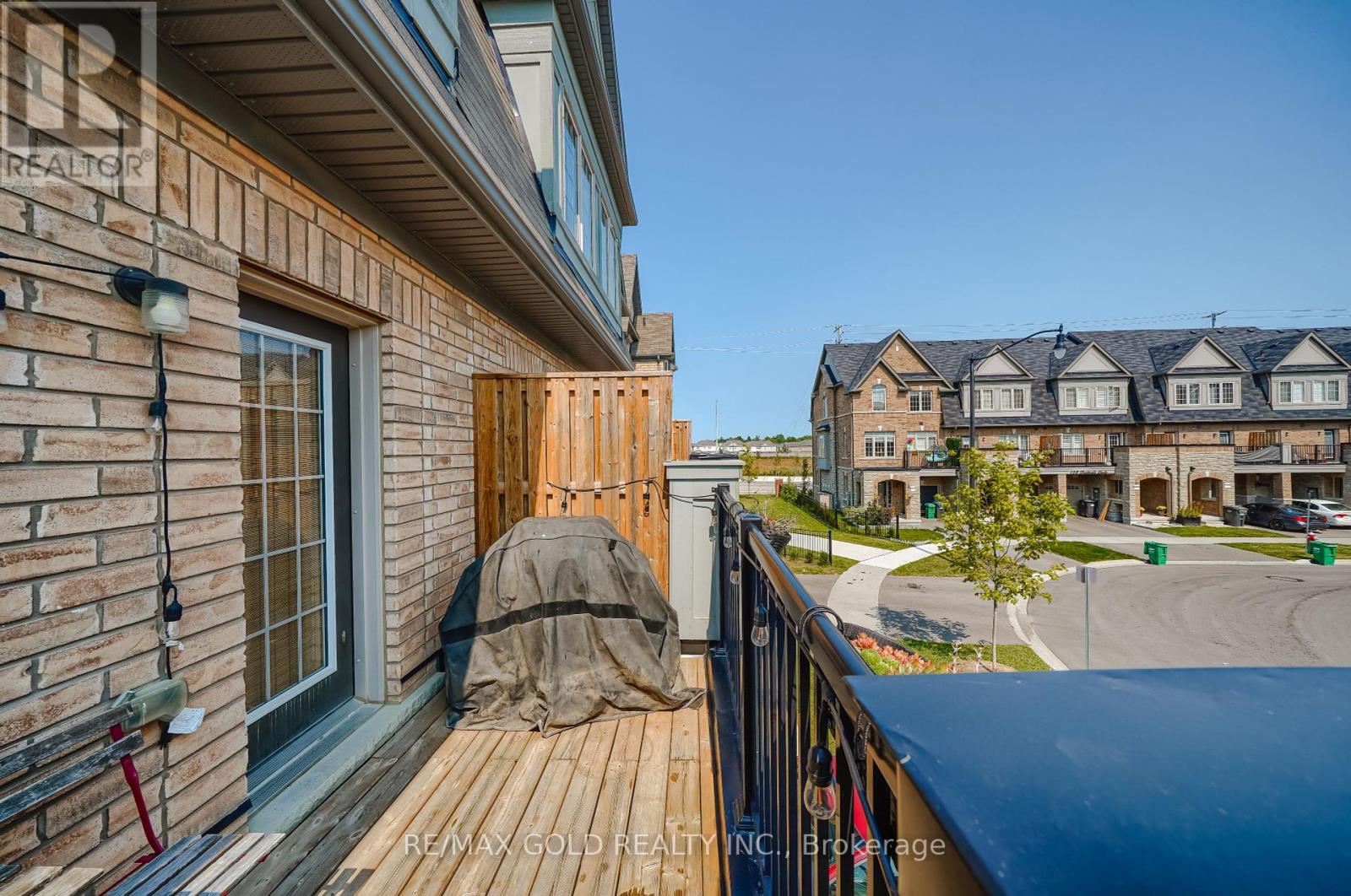124 Fruitvale Circle, Brampton, Ontario  L7A 5C1 - Photo 20 - W12434501