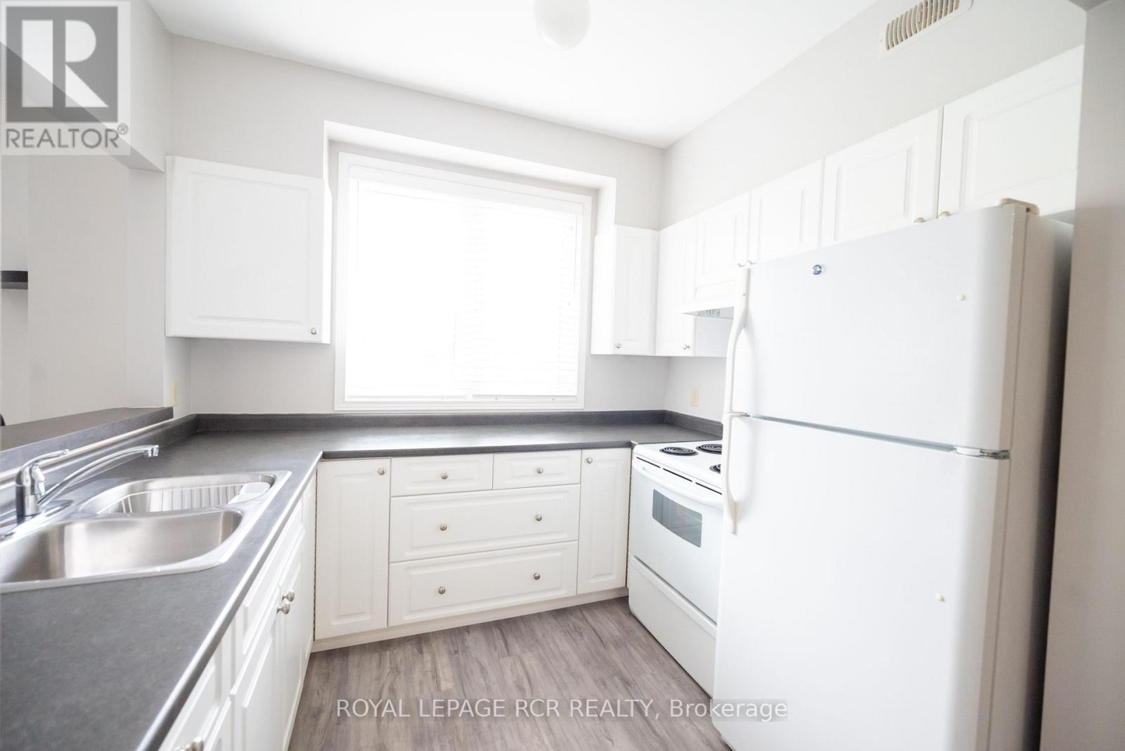 312 - 70 First Street, Orangeville, Ontario  L9W 2E5 - Photo 5 - W12434516