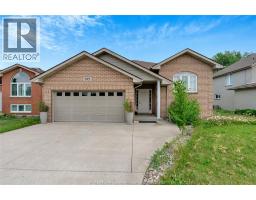 592 BANWELL, Windsor, Ontario