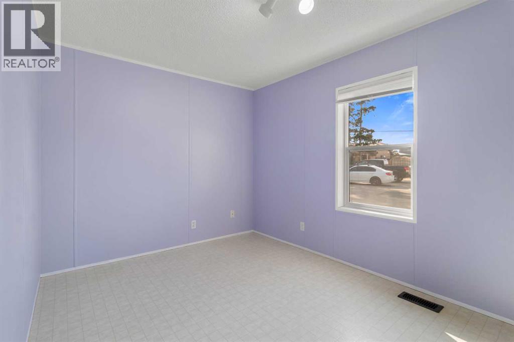 31, 4851 46 Street, Sylvan Lake, Alberta  T4S 1L8 - Photo 6 - A2257533