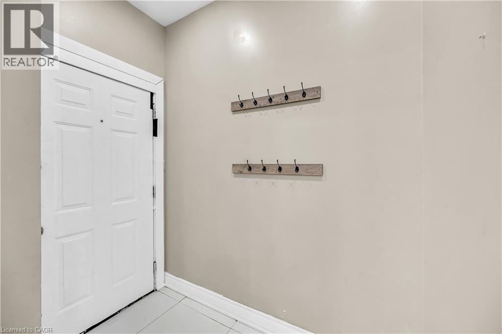334 Cannon Street E, Hamilton, Ontario  L8L 2B9 - Photo 3 - 40766238