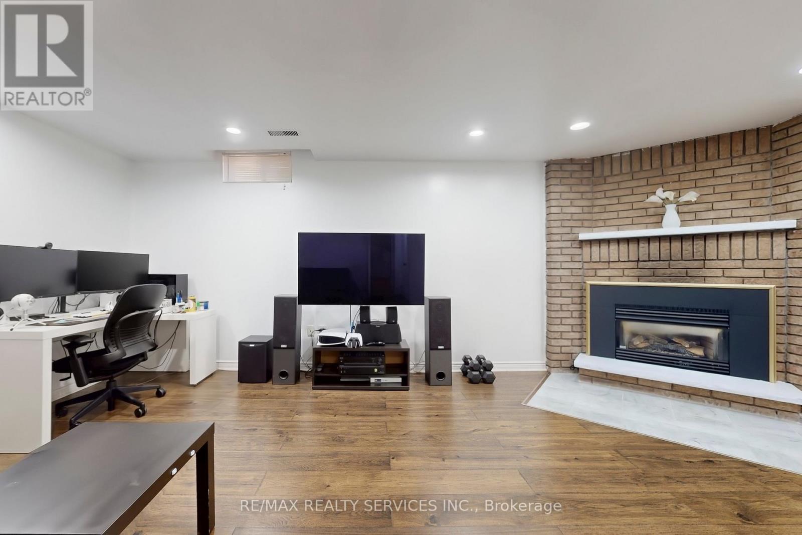14 Bryant Court, Brampton, Ontario  L6X 2T1 - Photo 31 - W12434362