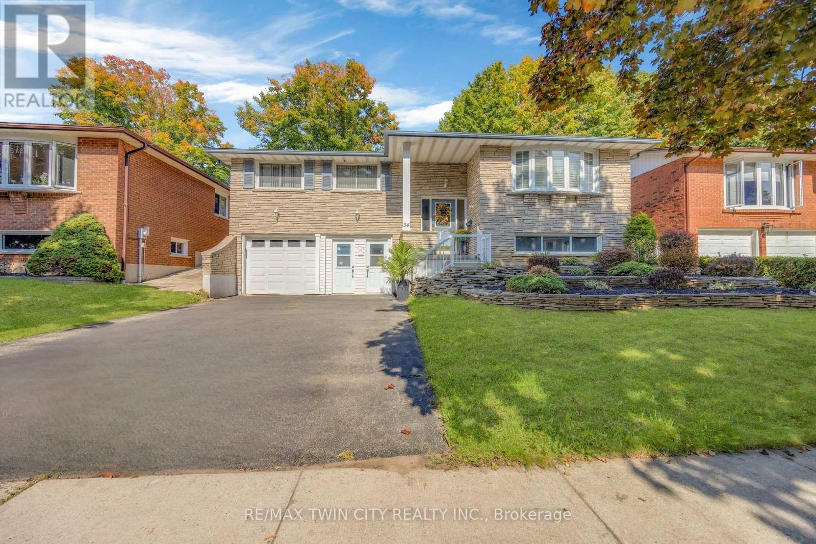 34 GEORGINA STREET, Kitchener, Ontario