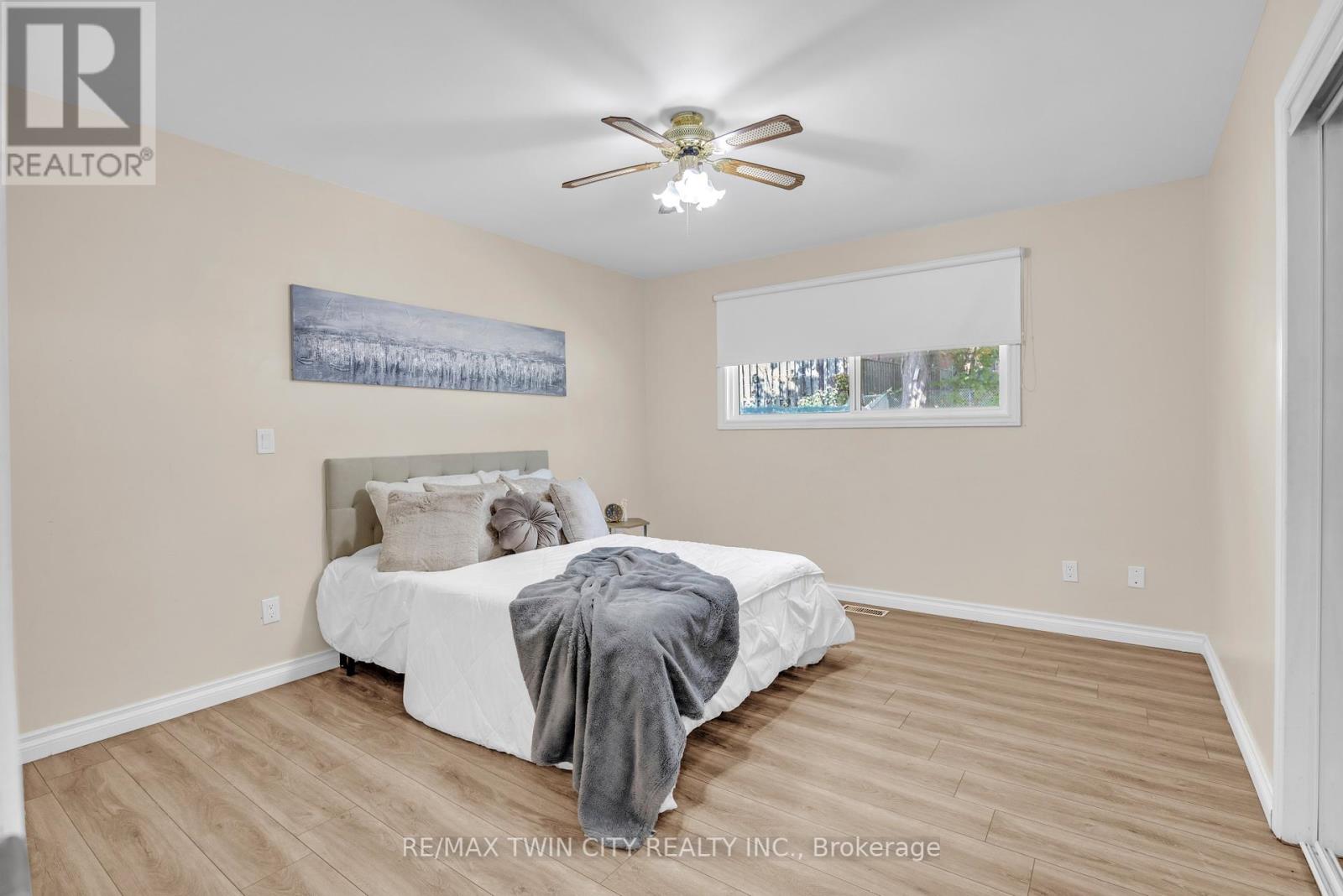 34 Georgian Crescent, Kitchener, Ontario  N2B 3N9 - Photo 21 - X12434408