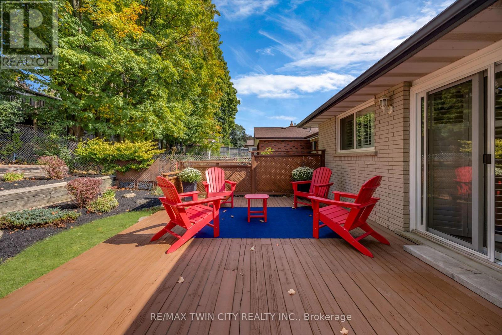 34 Georgian Crescent, Kitchener, Ontario  N2B 3N9 - Photo 38 - X12434408