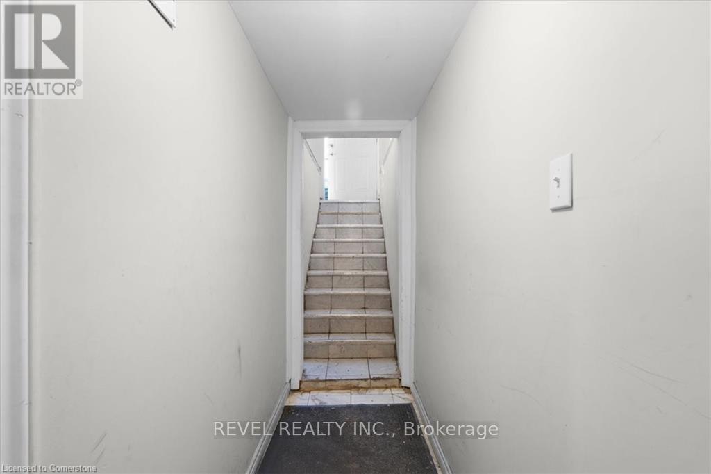 770 Barton Street E, Hamilton, Ontario  L8L 3B1 - Photo 27 - X12434452