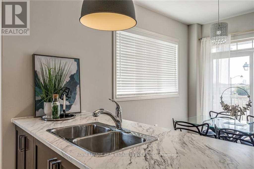 47 - 201 Westbank Trail, Hamilton, Ontario  L8J 0H4 - Photo 11 - X12434484
