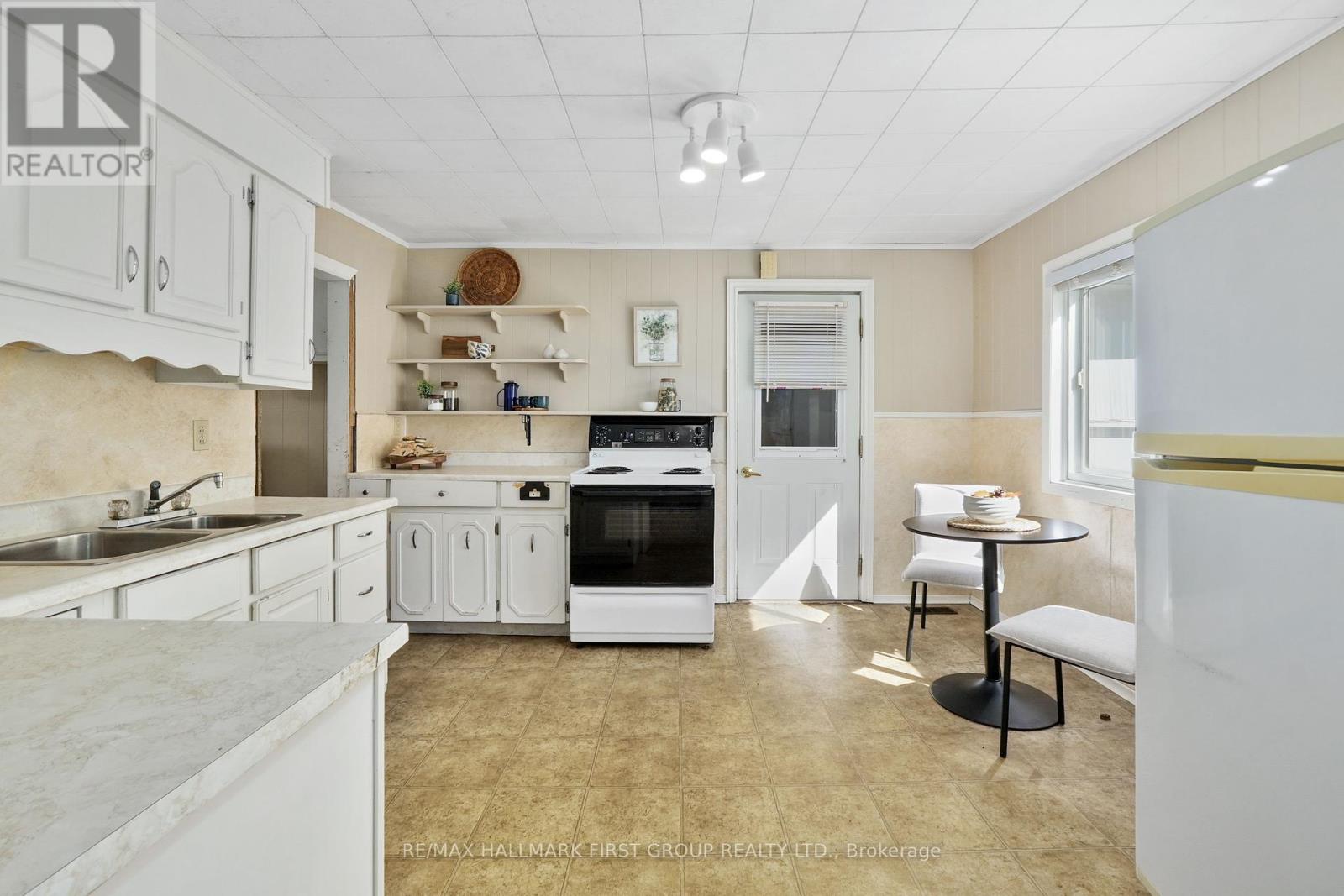 446 Ontario Street, Cobourg, Ontario  K9A 3C2 - Photo 15 - X12434506